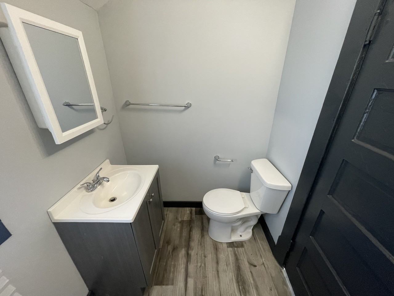 6 Pennsylvania Ave - Photo 4 of 13