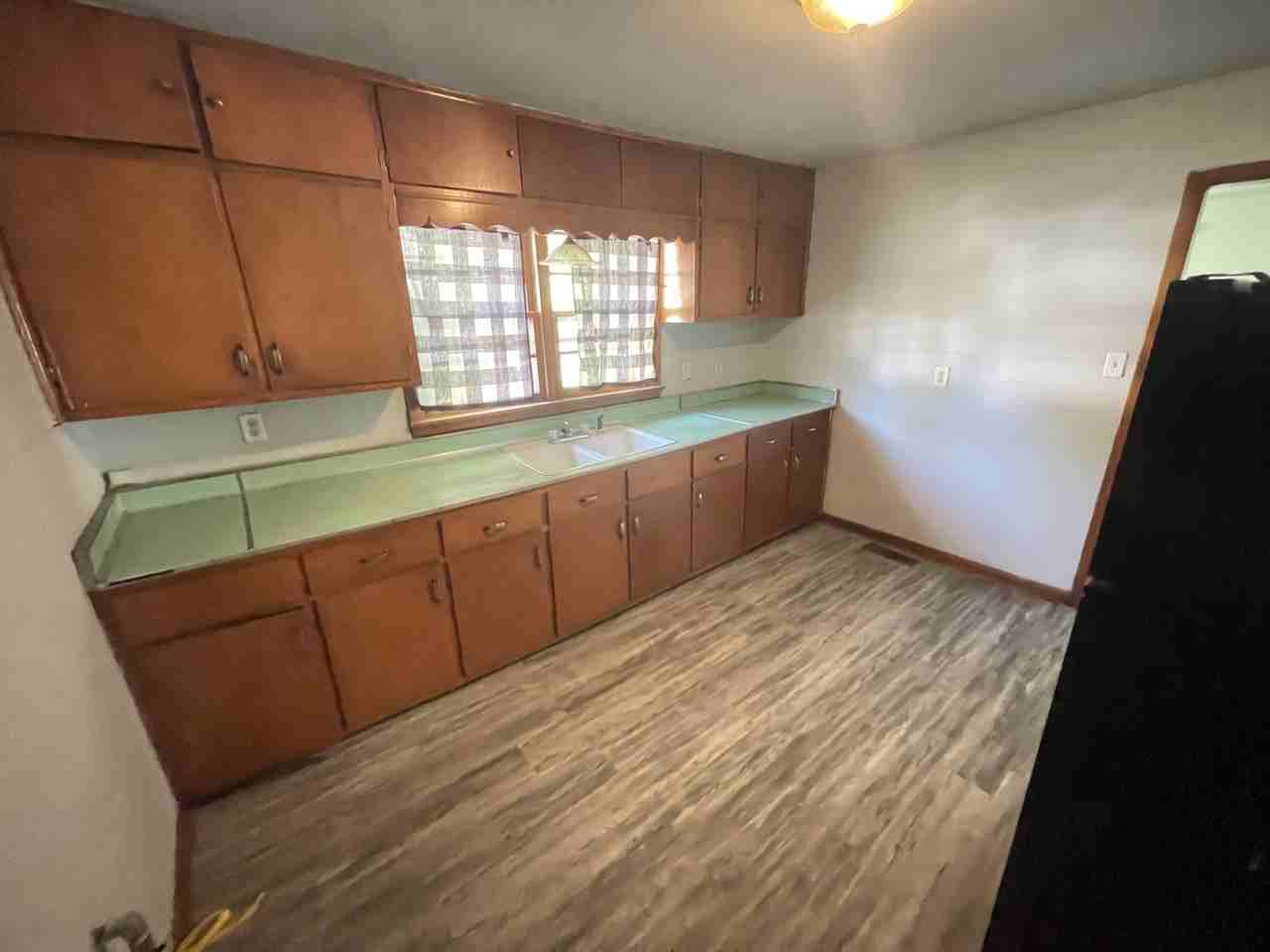 100 N Lane St - Photo 3 of 13