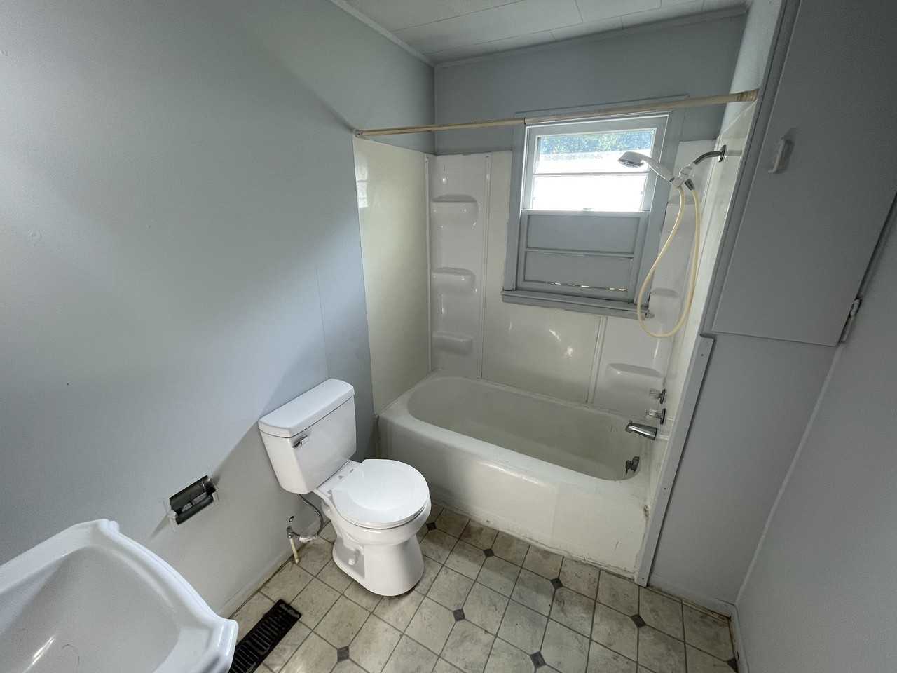 100 N Lane St - Photo 4 of 13