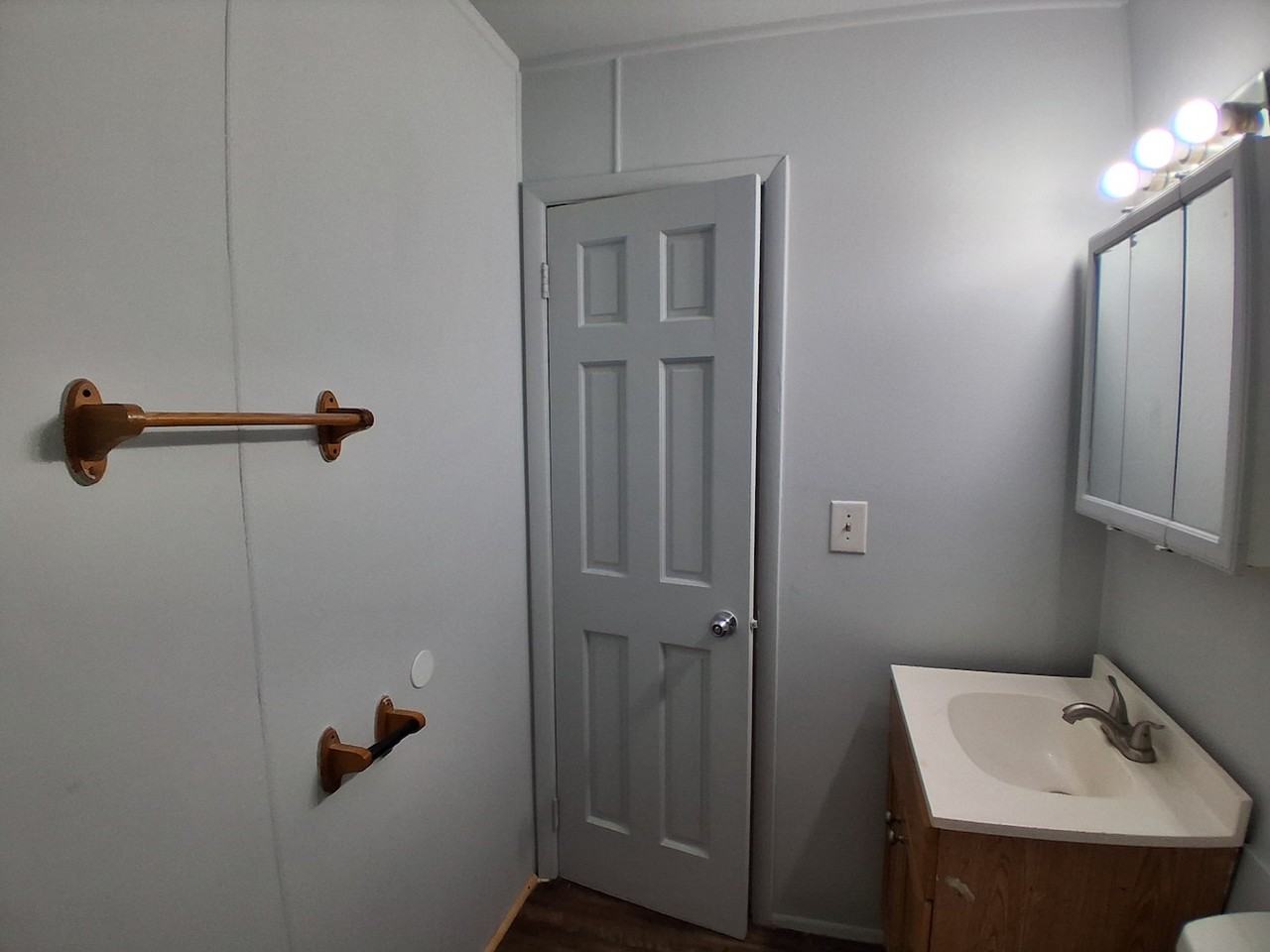 1009 Glenwood Dr - Photo 5 of 17