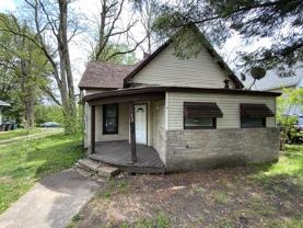 35 Lake St - Photo 1 of 1