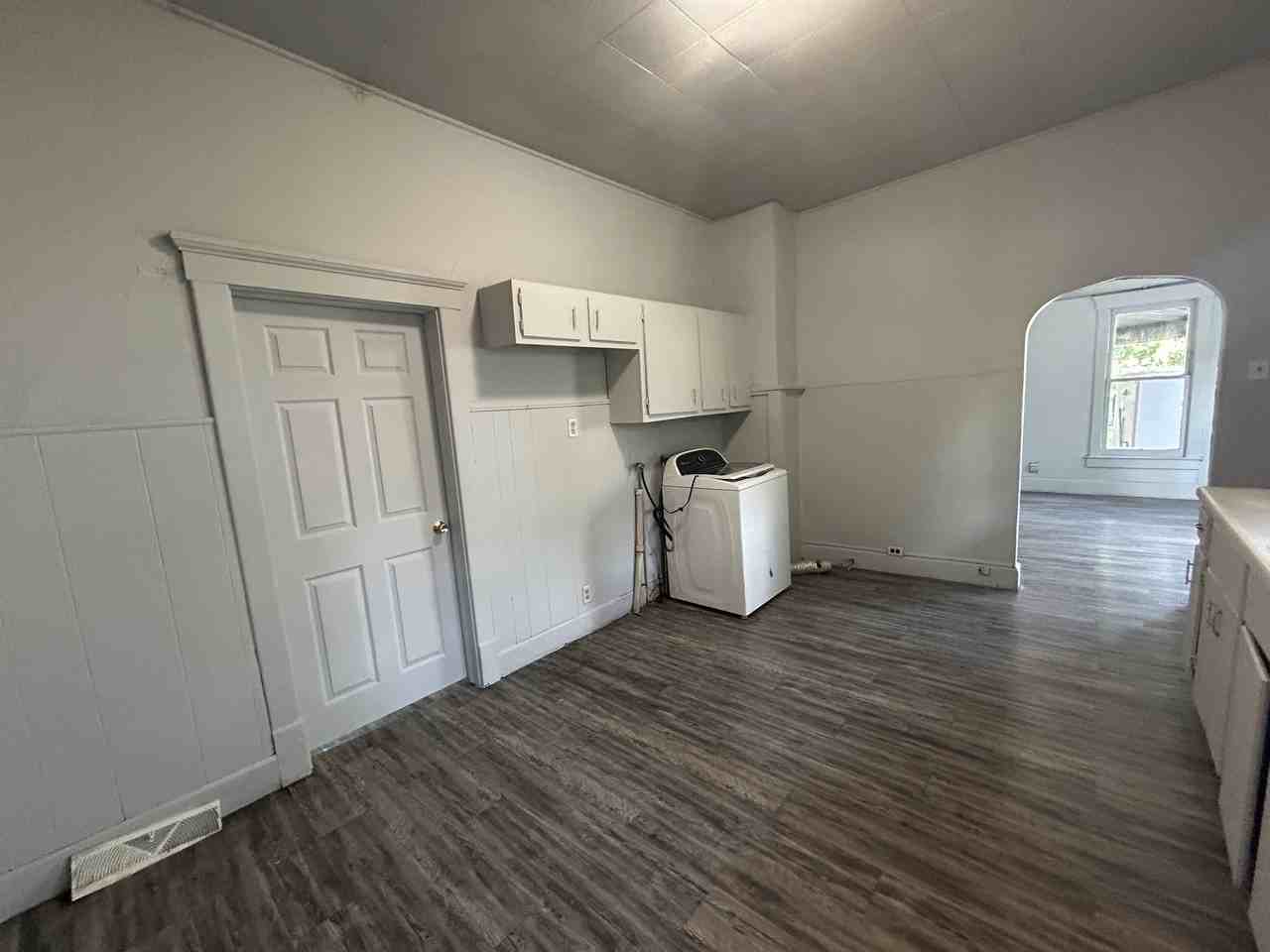 35 Lake St - Photo 3 of 15