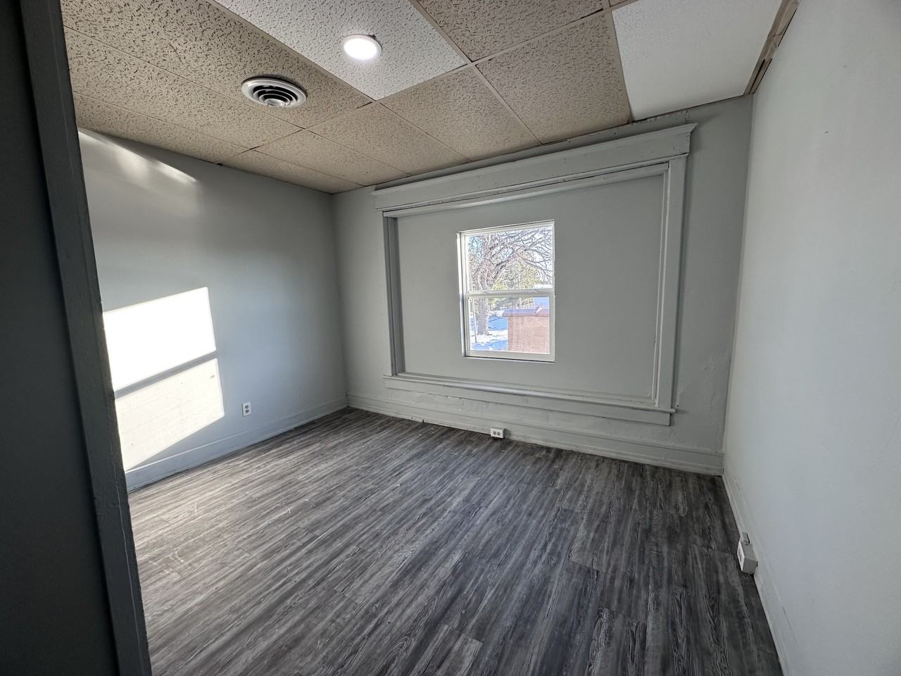 425 N Vermilion St Apt 2d #N - Photo 6 of 9