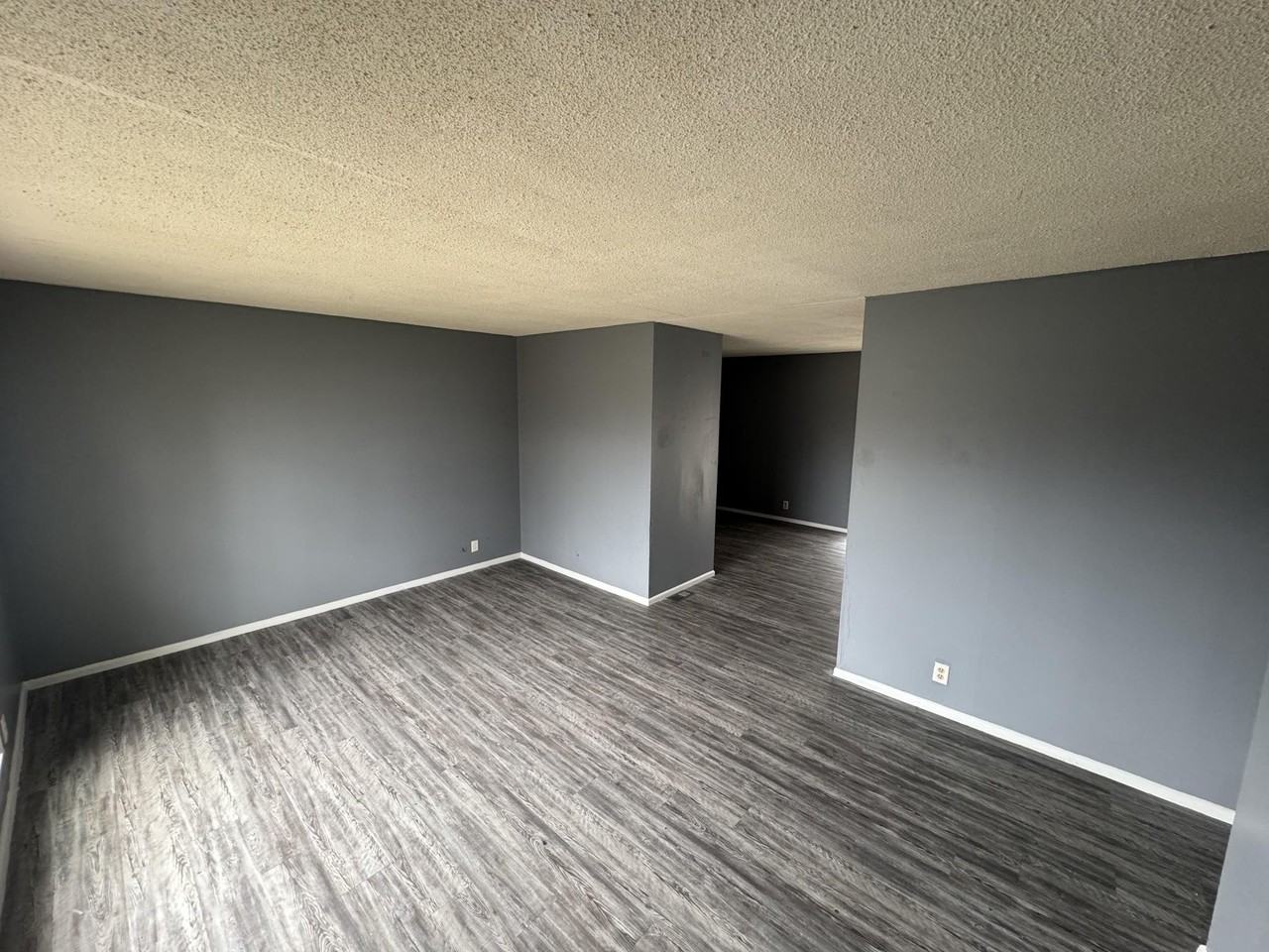 1911 E Fairchild St #E - Photo 4 of 13