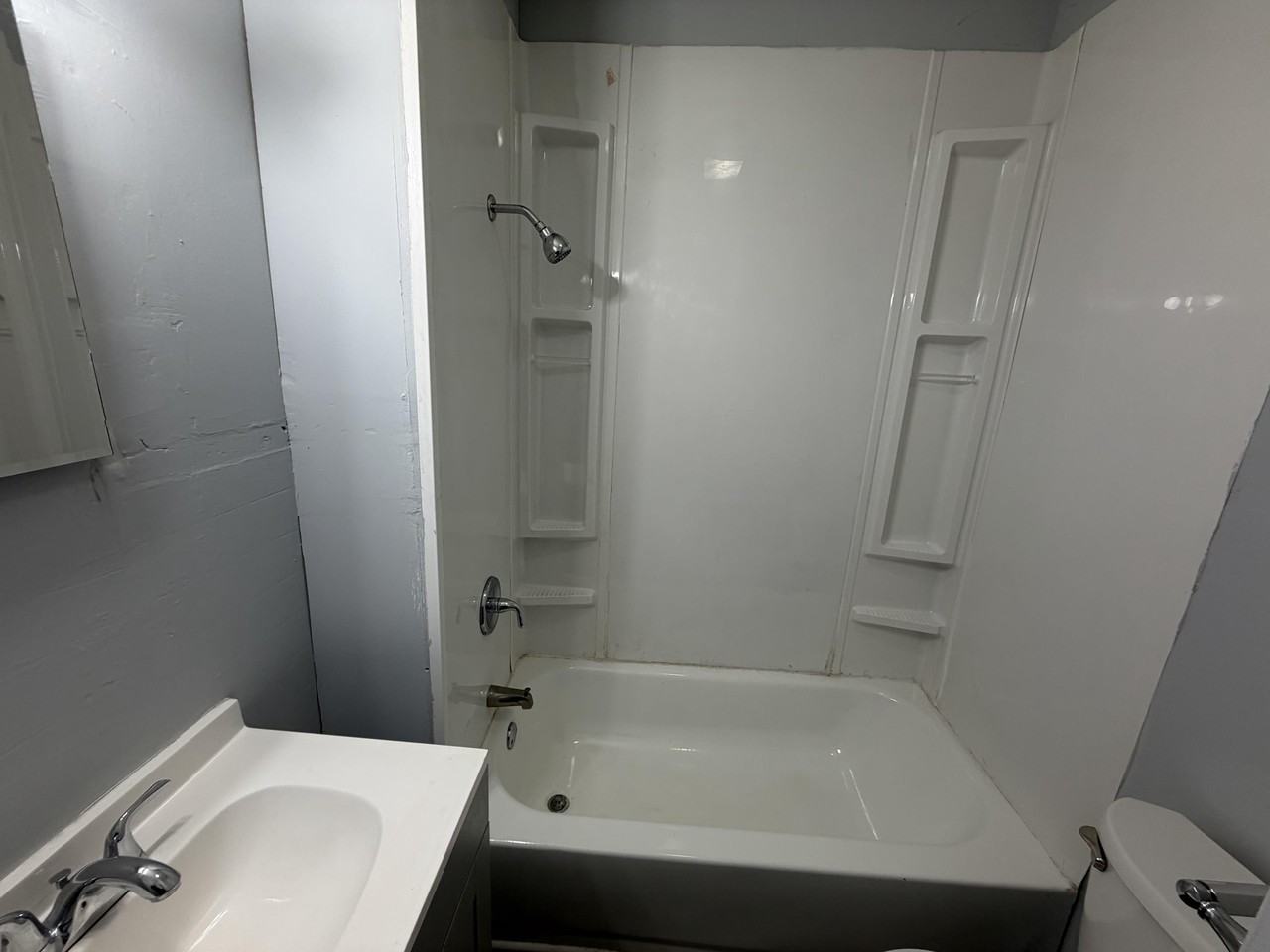 208 Stroup St - Photo 4 of 12