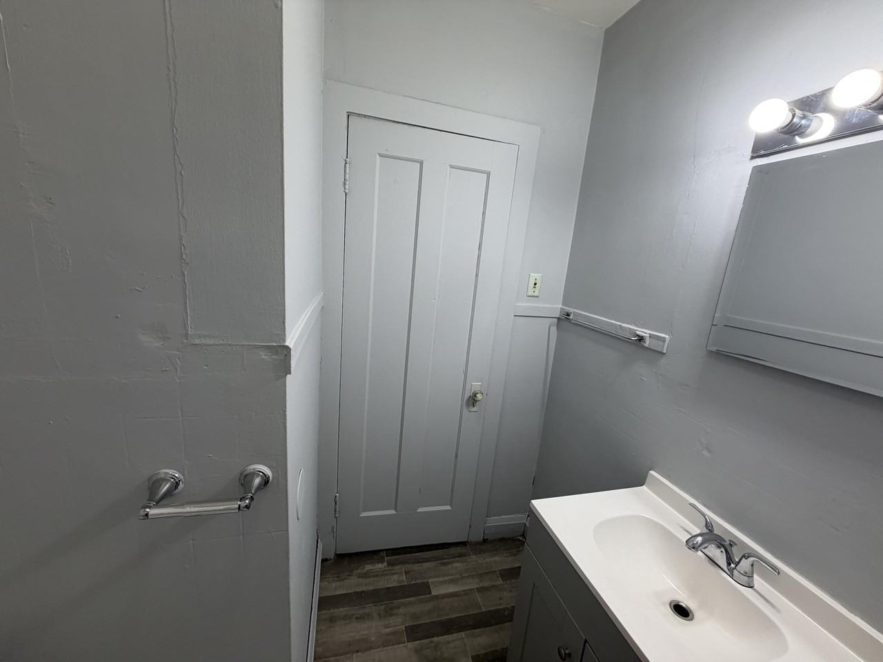 208 Stroup St - Photo 5 of 12