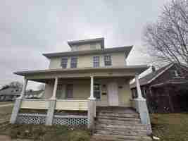 featured image of 1003 E Main St #E