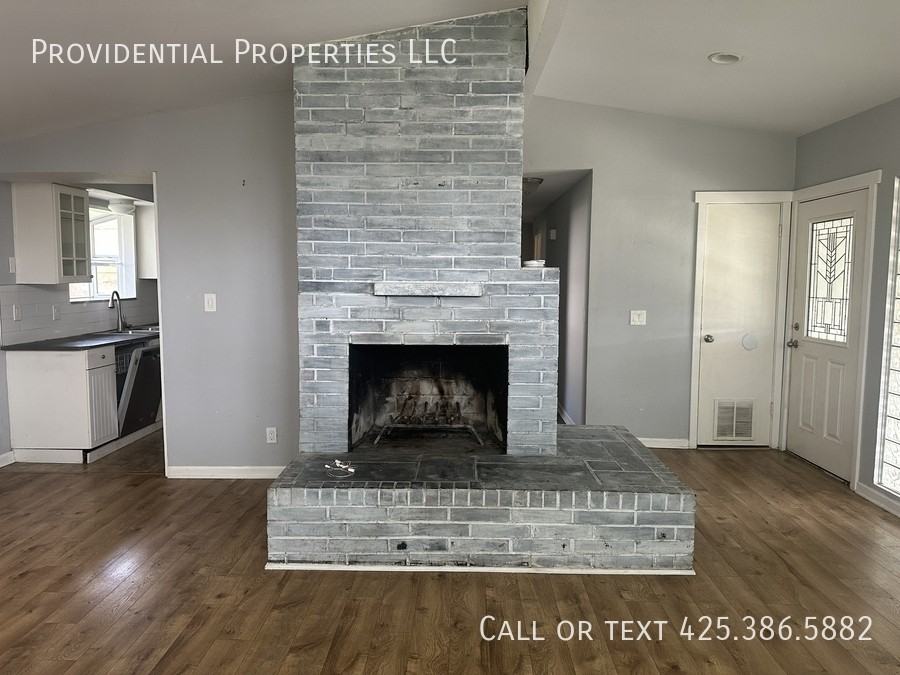 20709 36th Ave W - Photo 4 of 17