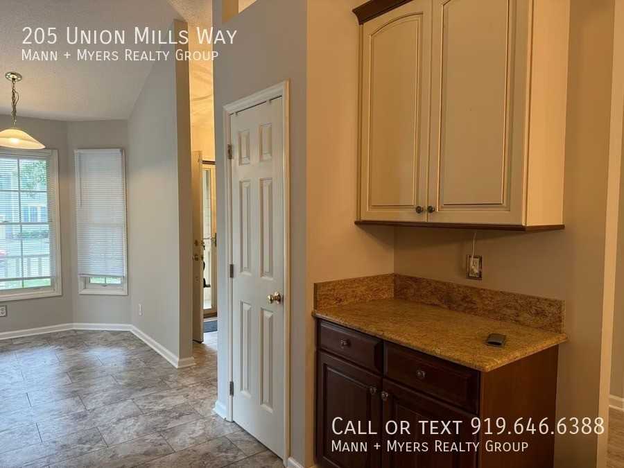 205 Union Mills Way - Photo 7 of 31