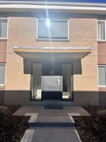 featured image of 715 Moore St #4