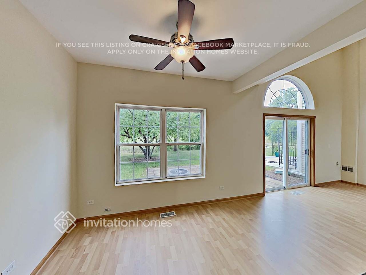 2411 Oak Tree Ln - Photo 6 of 22