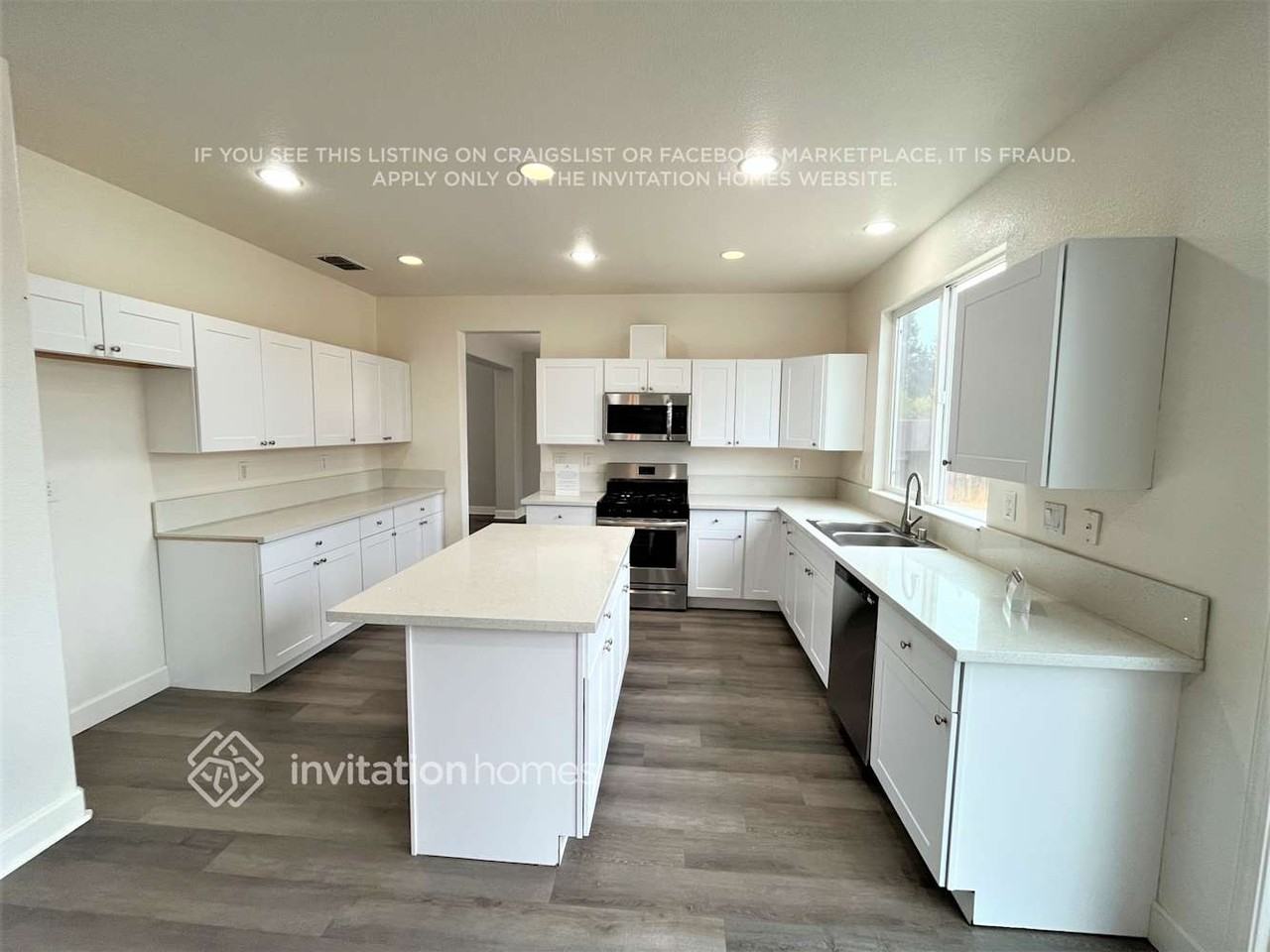 1187 Jewelflower St - Photo 4 of 13