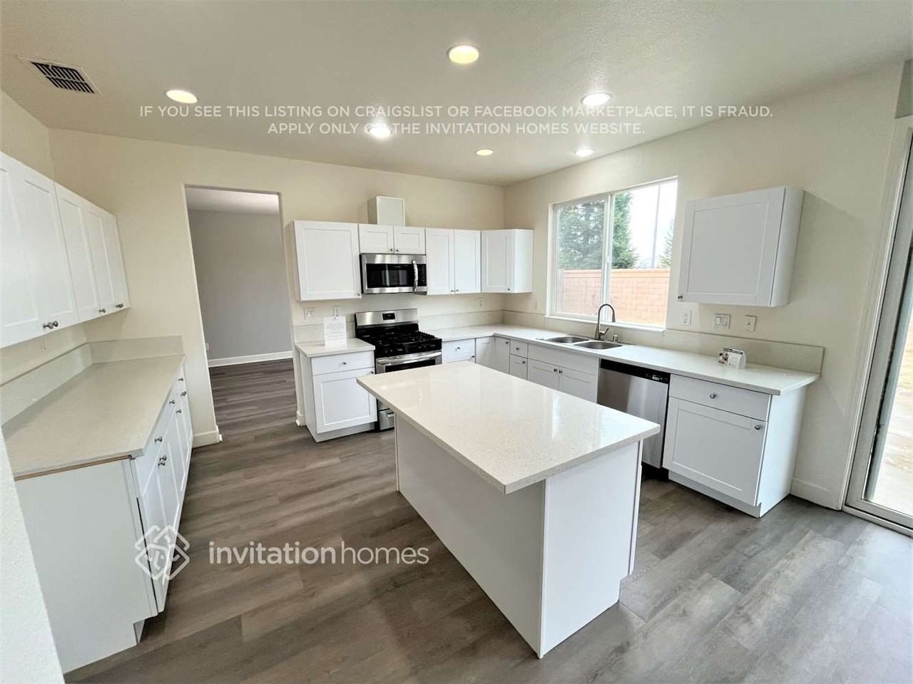 1187 Jewelflower St - Photo 5 of 13