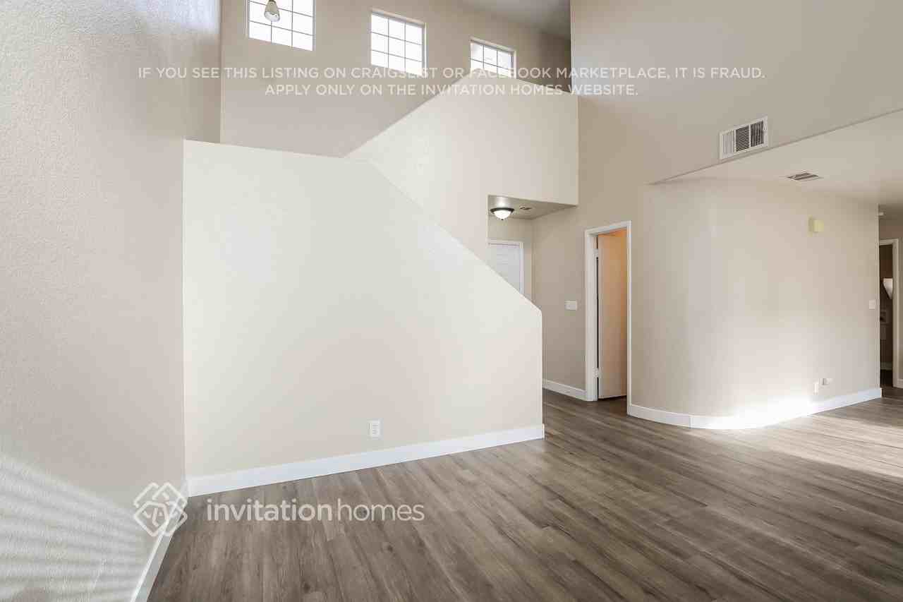 7321 Misty Glow Ct - Photo 6 of 18