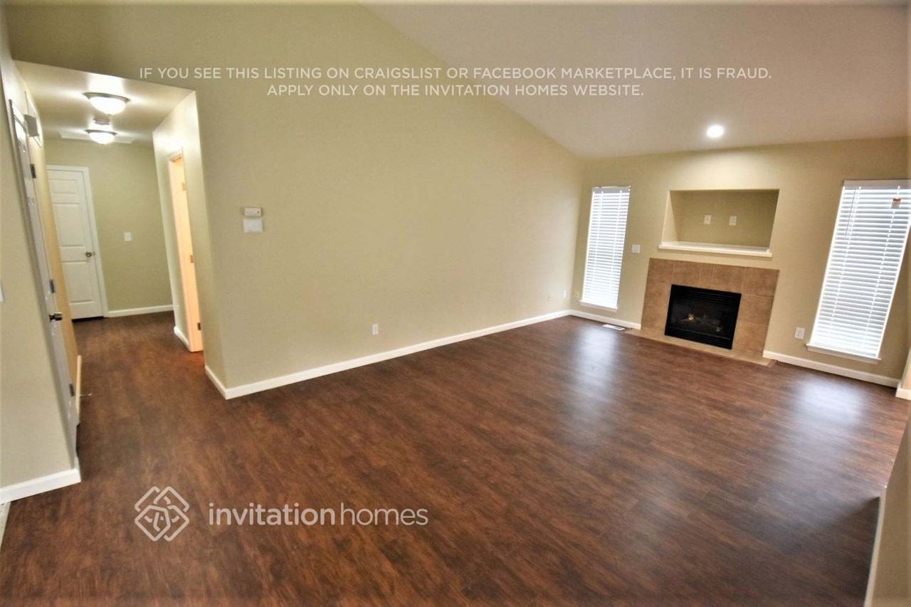 7713 88th Pl Ne - Photo 2 of 12