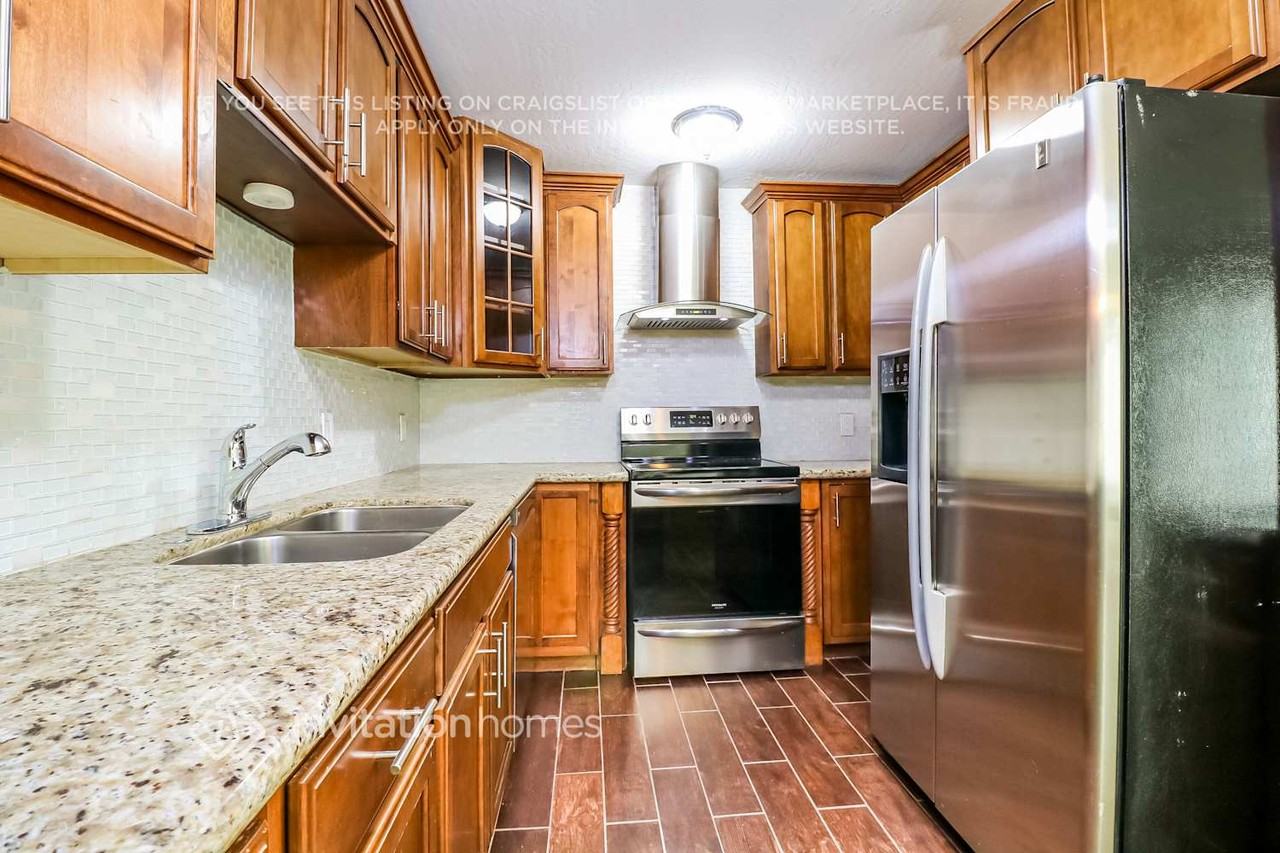 10535 W Calle Del Sol - Photo 4 of 16