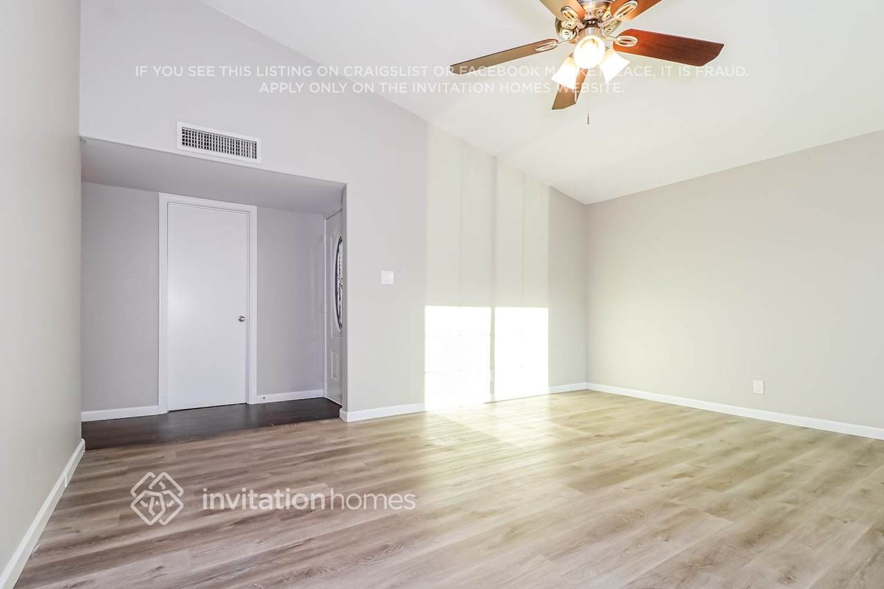 10535 W Calle Del Sol - Photo 6 of 16