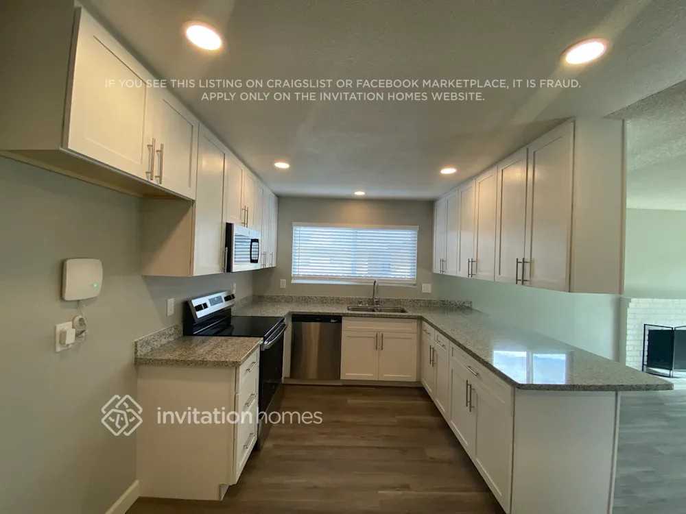 1024 Woodridge Dr - Photo 6 of 16