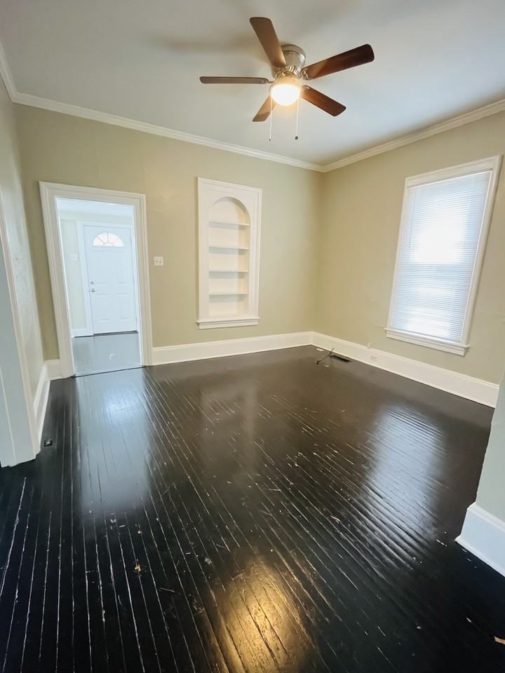 321 N East St #1 - Photo 3 of 12