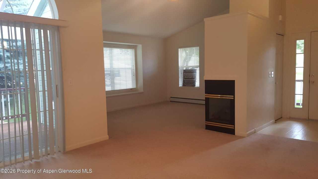 197 Orchard Ln - Photo 5 of 20