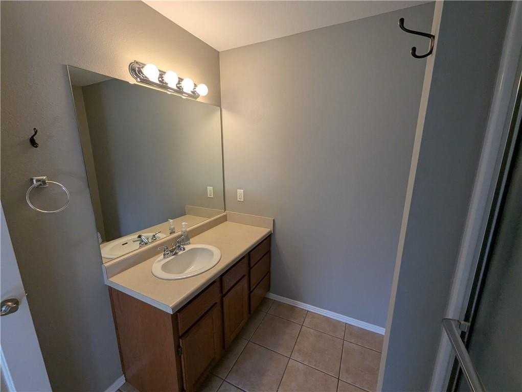 840 Ash Ct - Photo 6 of 13