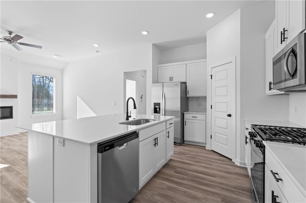 300 N Yona Ln - Photo 3 of 15