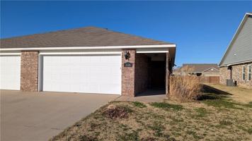 featured image of 223 E Anabranch Ct