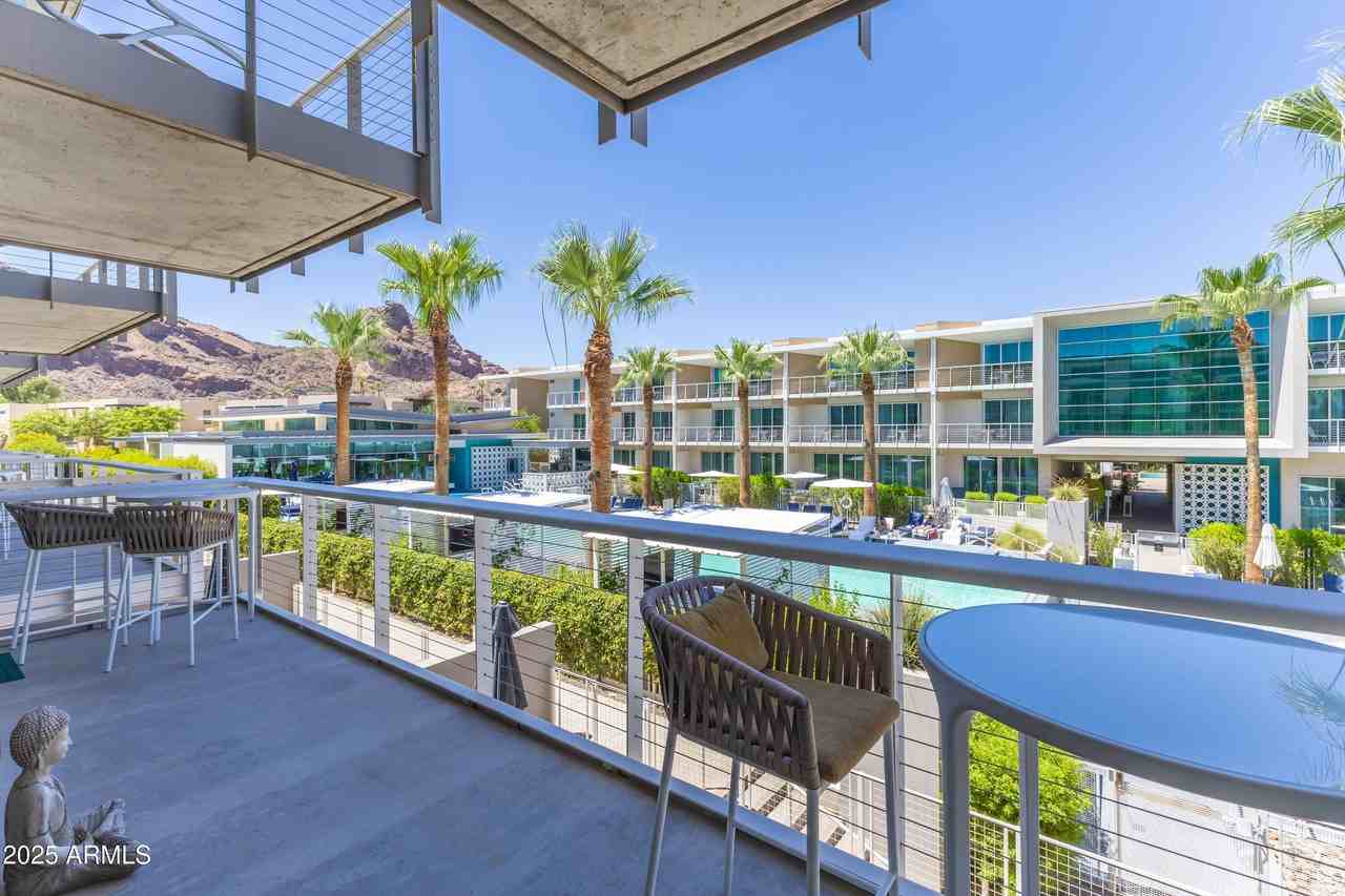 5455 E Lincoln Dr Unit 2011 #2011 - Photo 7 of 35