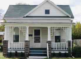 featured image of 735 E College Ave #1
