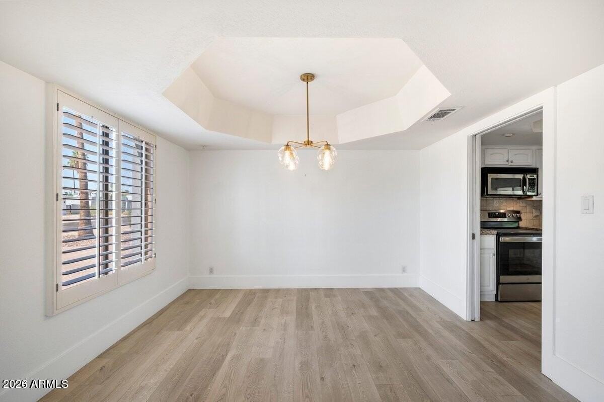 6828 E Ludlow Dr - Photo 5 of 28