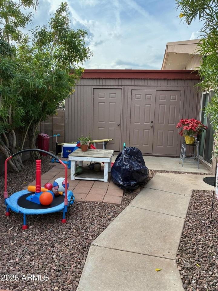 601 N May Apt 33 #33 - Photo 2 of 16