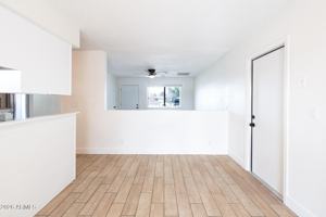 featured image of 157 W Juniper St