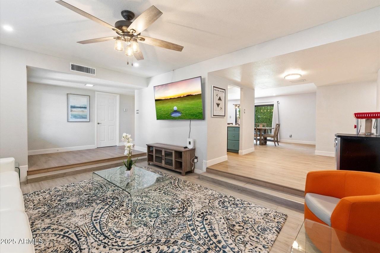 4007 N 86th St - Photo 6 of 24