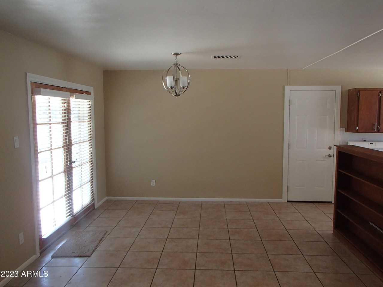 1125 W Colter St - Photo 5 of 16