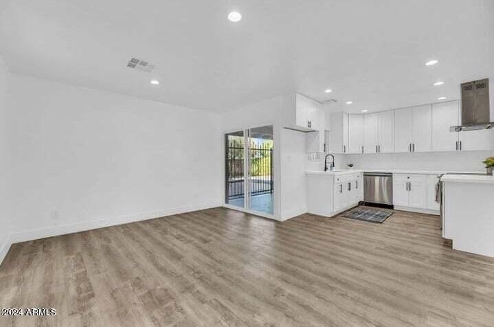 1734 E Laguna Dr - Photo 3 of 23