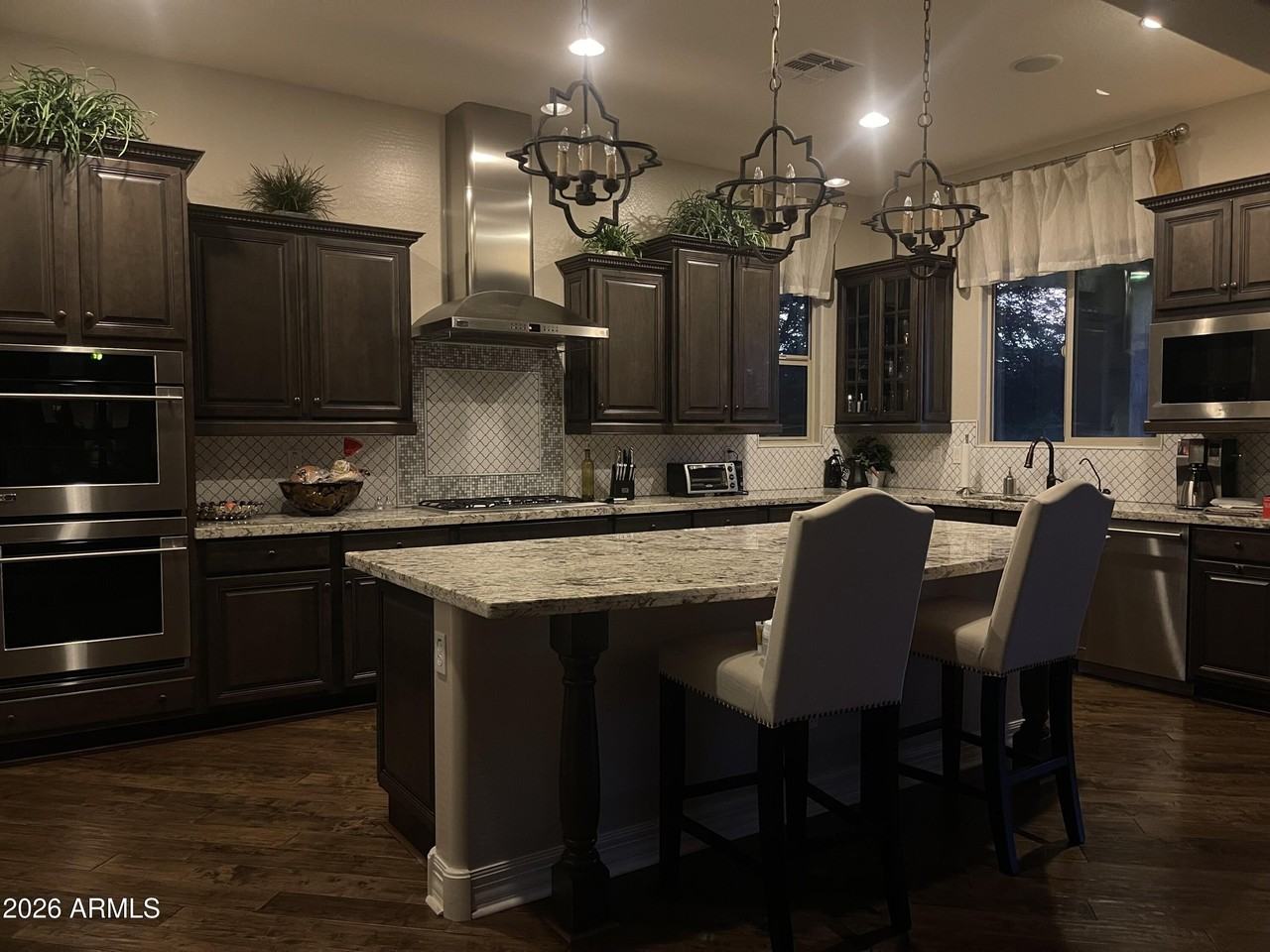 5907 E Calle De Las Estrellas