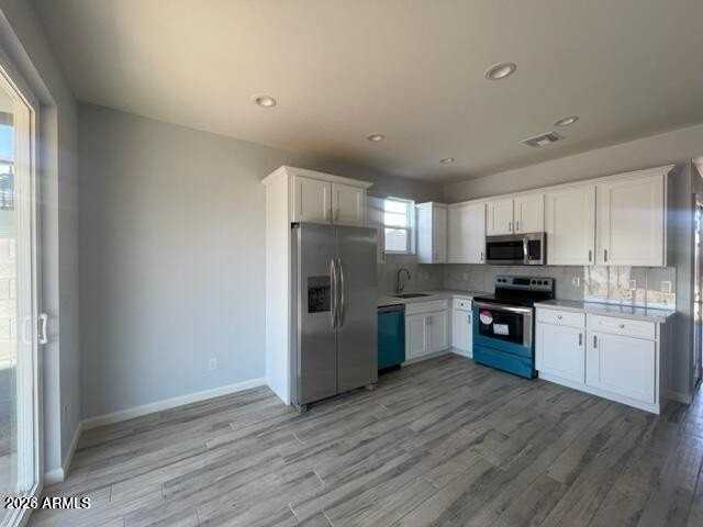 1341 E Pueblo Ave - Photo 3 of 14