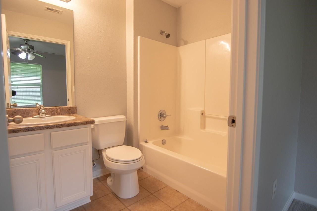 155 Pineburr St - Photo 6 of 12