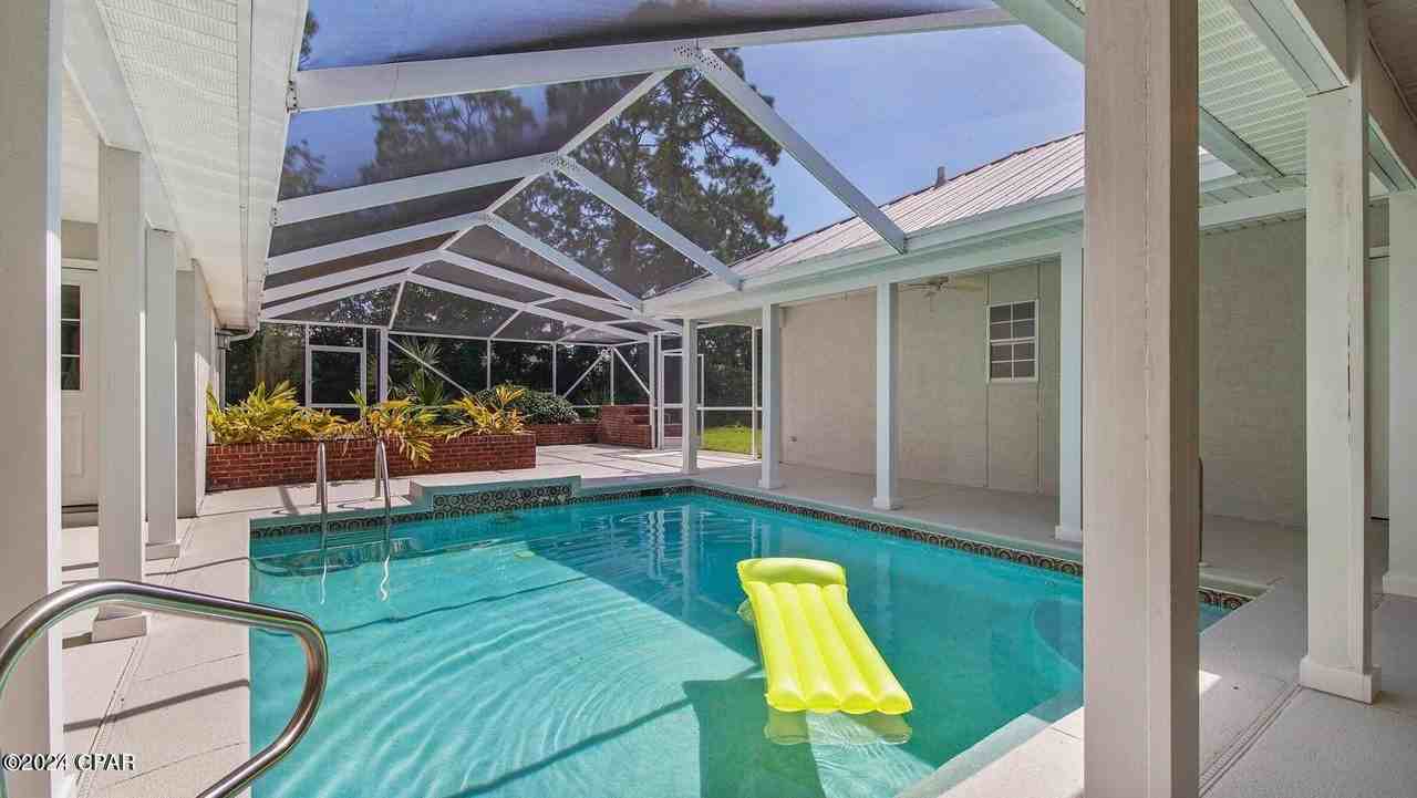 104 Colony Harbour Rd - Photo 7 of 50