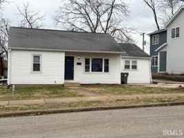 featured image of 1302 N Woodburn Ave