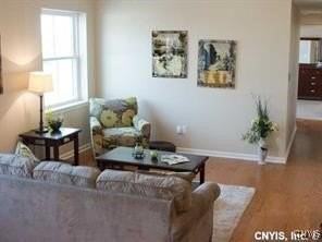 714 N Townsend St - Photo 4 of 13