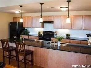 714 N Townsend St - Photo 6 of 13