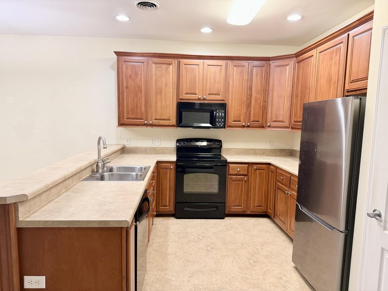 5644 Mountain Oaks Ln - Photo 7 of 27