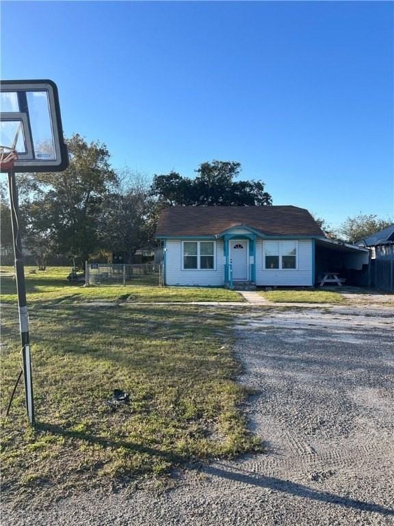 912 N Rife St - Photo 2 of 23