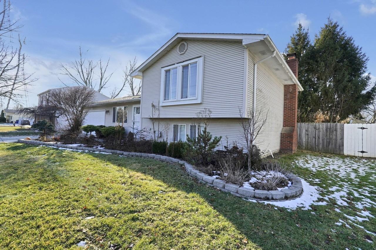 199 N Spring Rd - Photo 3 of 25