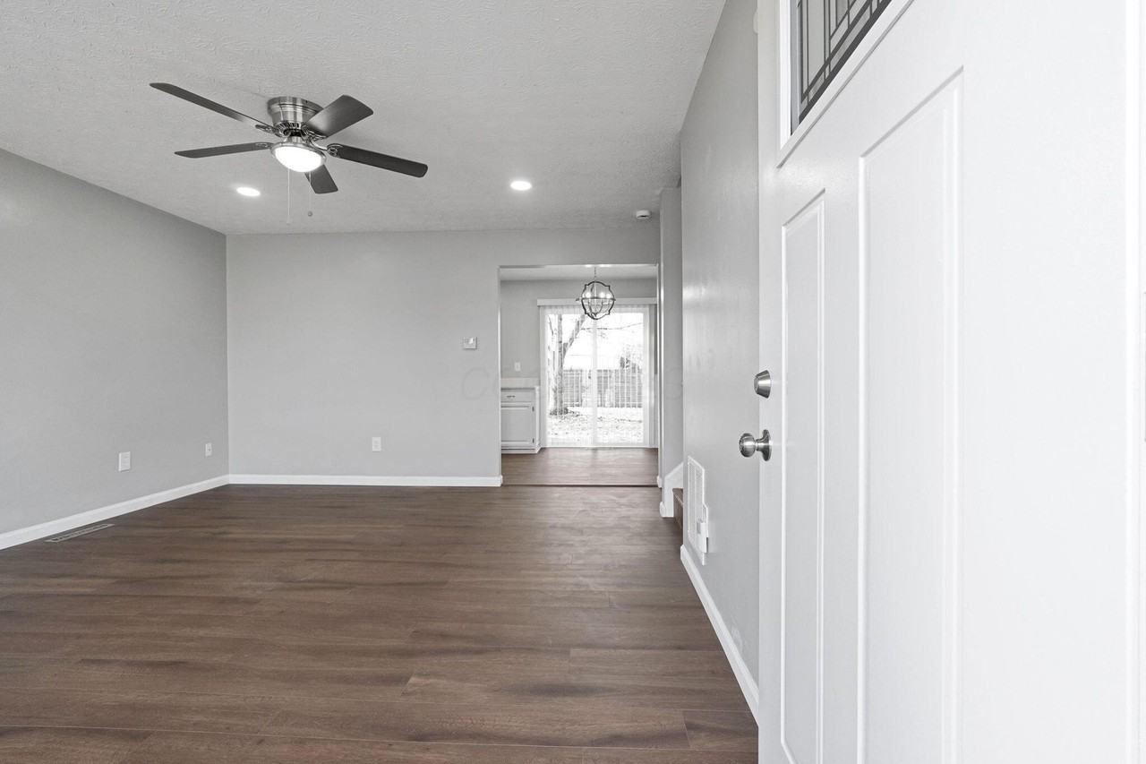 199 N Spring Rd - Photo 4 of 25