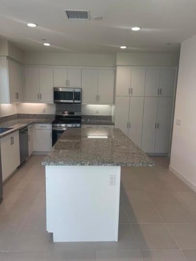 80268 Whisper Rock Way - Photo 7 of 34