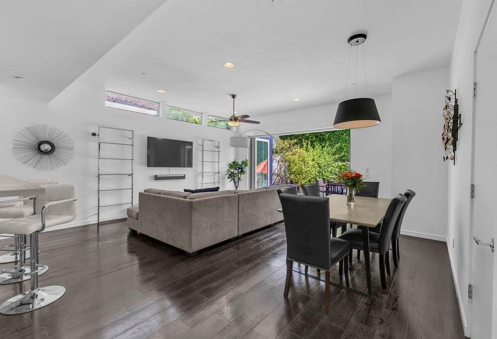 350 Goleta Way - Photo 5 of 50