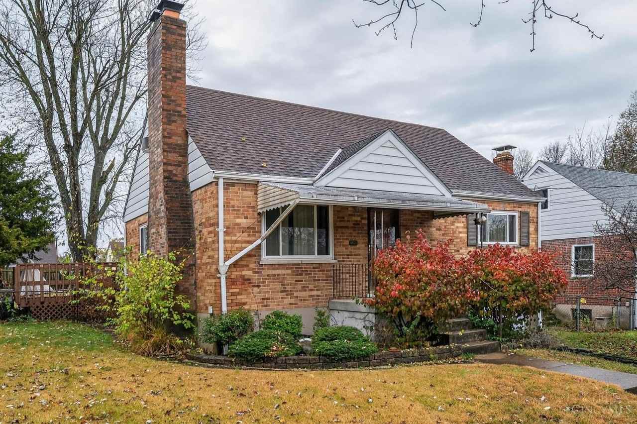 372 Marbill Ln - Photo 2 of 27