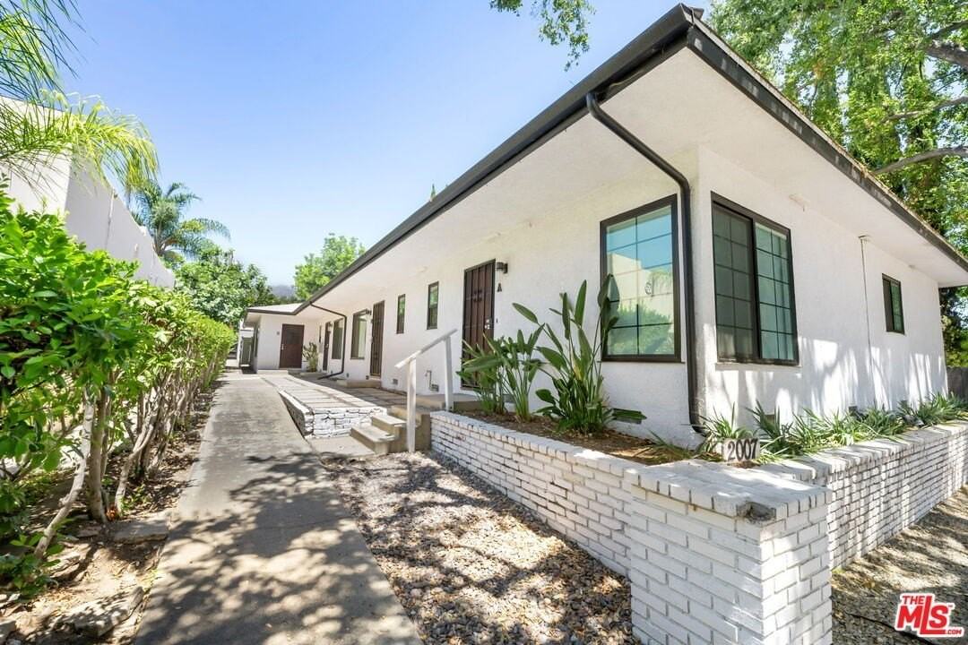 2007 E Villa St Apt A #A - Photo 3 of 12